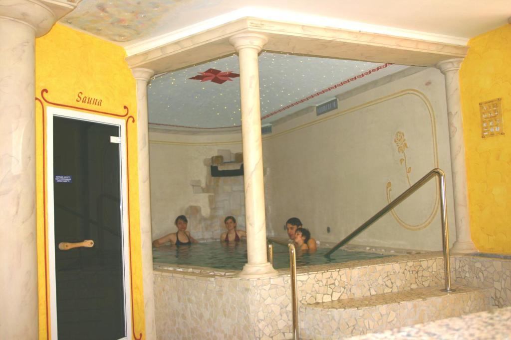 Hotel Castel Lodron Storo Extérieur photo