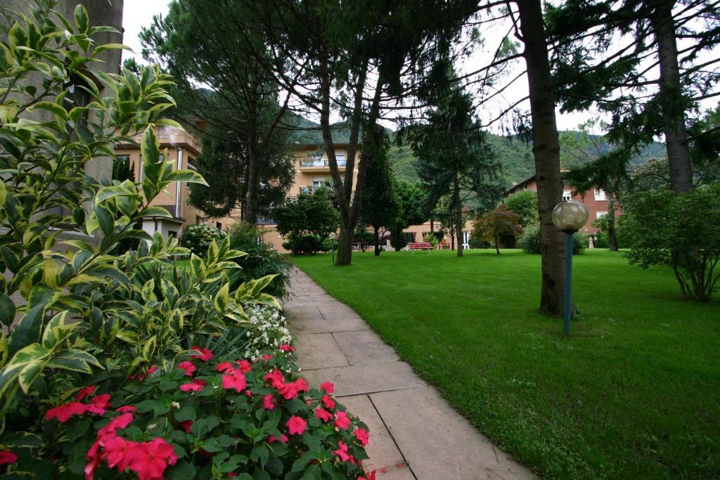 Hotel Castel Lodron Storo Extérieur photo