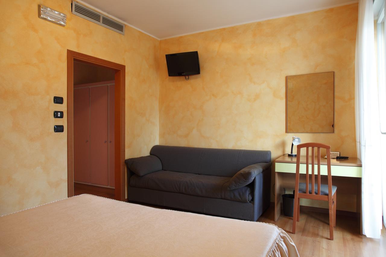 Hotel Castel Lodron Storo Extérieur photo