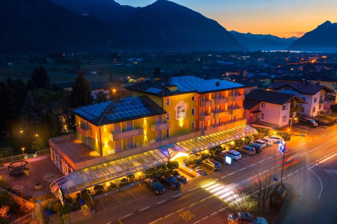 Hotel Castel Lodron Storo Extérieur photo